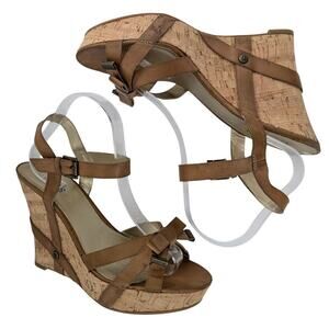 GUESS! FAWN BEIGE LEATHER, BOW DETAIL, CORK SOLE WEDGES, HEELS, SANDALS! SZ 9.5M